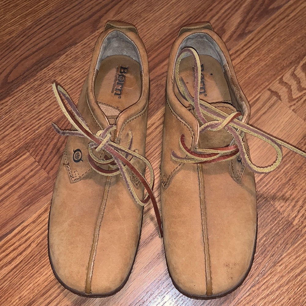 Born camel Nubuck leather handcrafted shoes